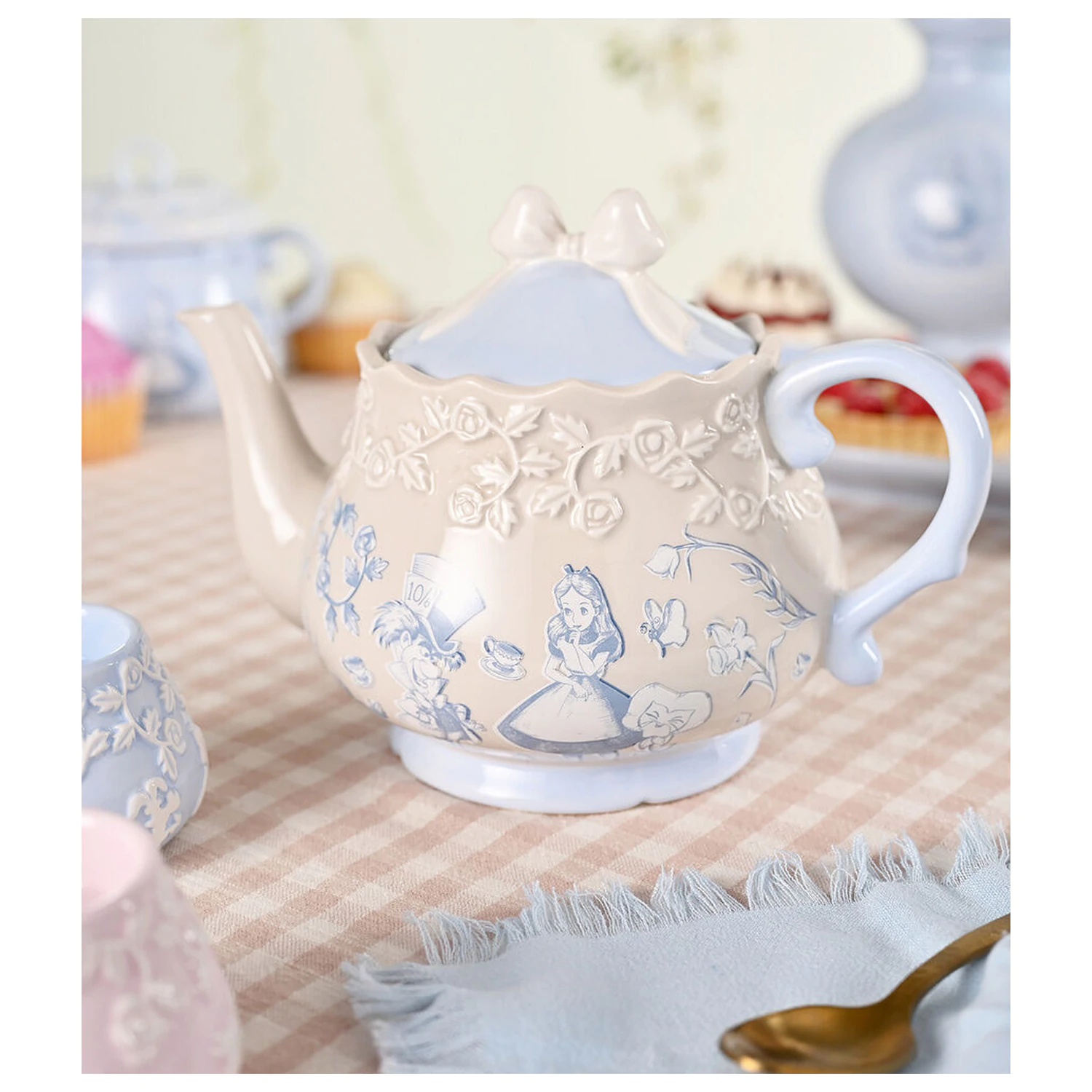 Disney Alice in Wonderland čajová kanvica produktová fotografia