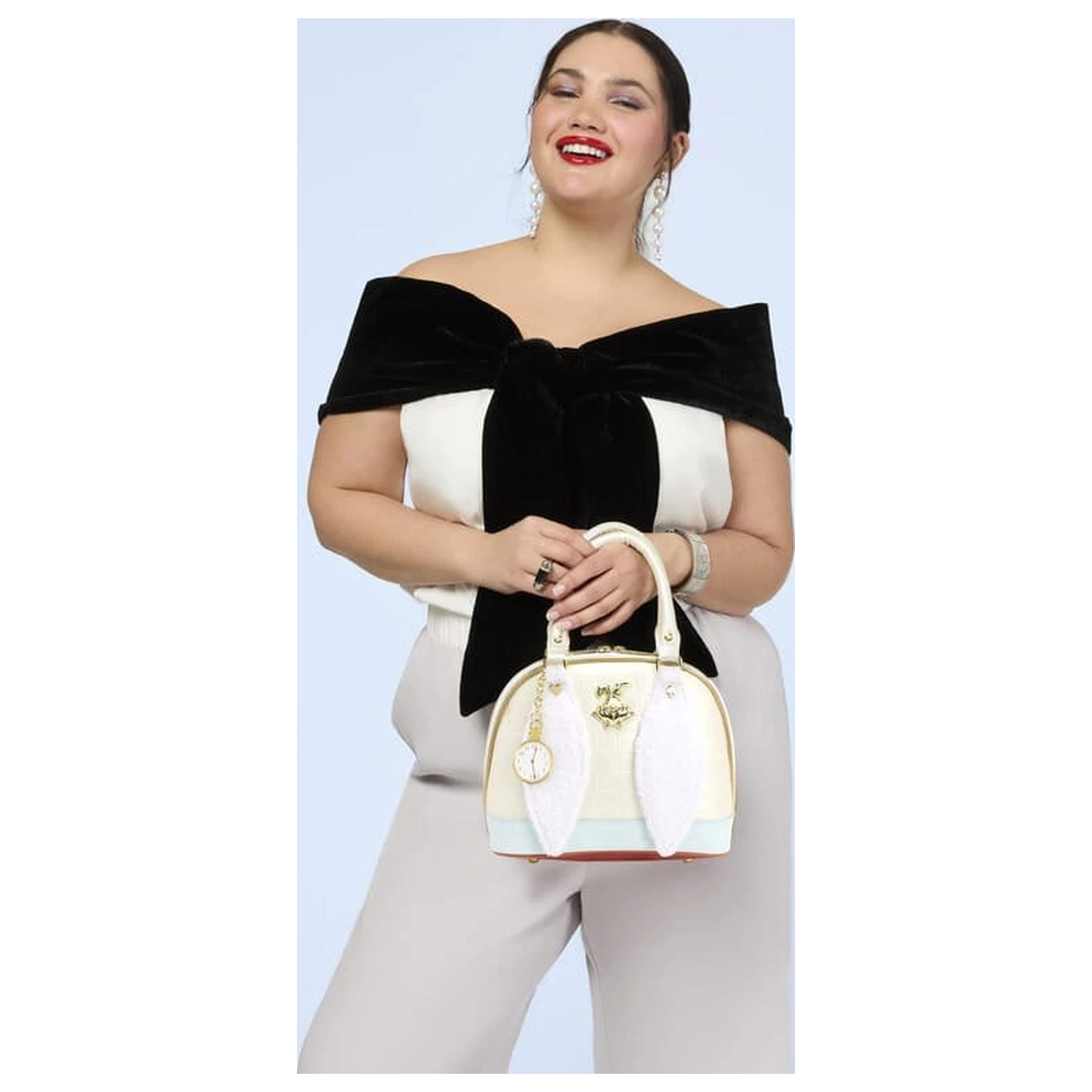 Disney by Loungefly kabelka Alice in Wonderland White Rabbit produktová fotografia