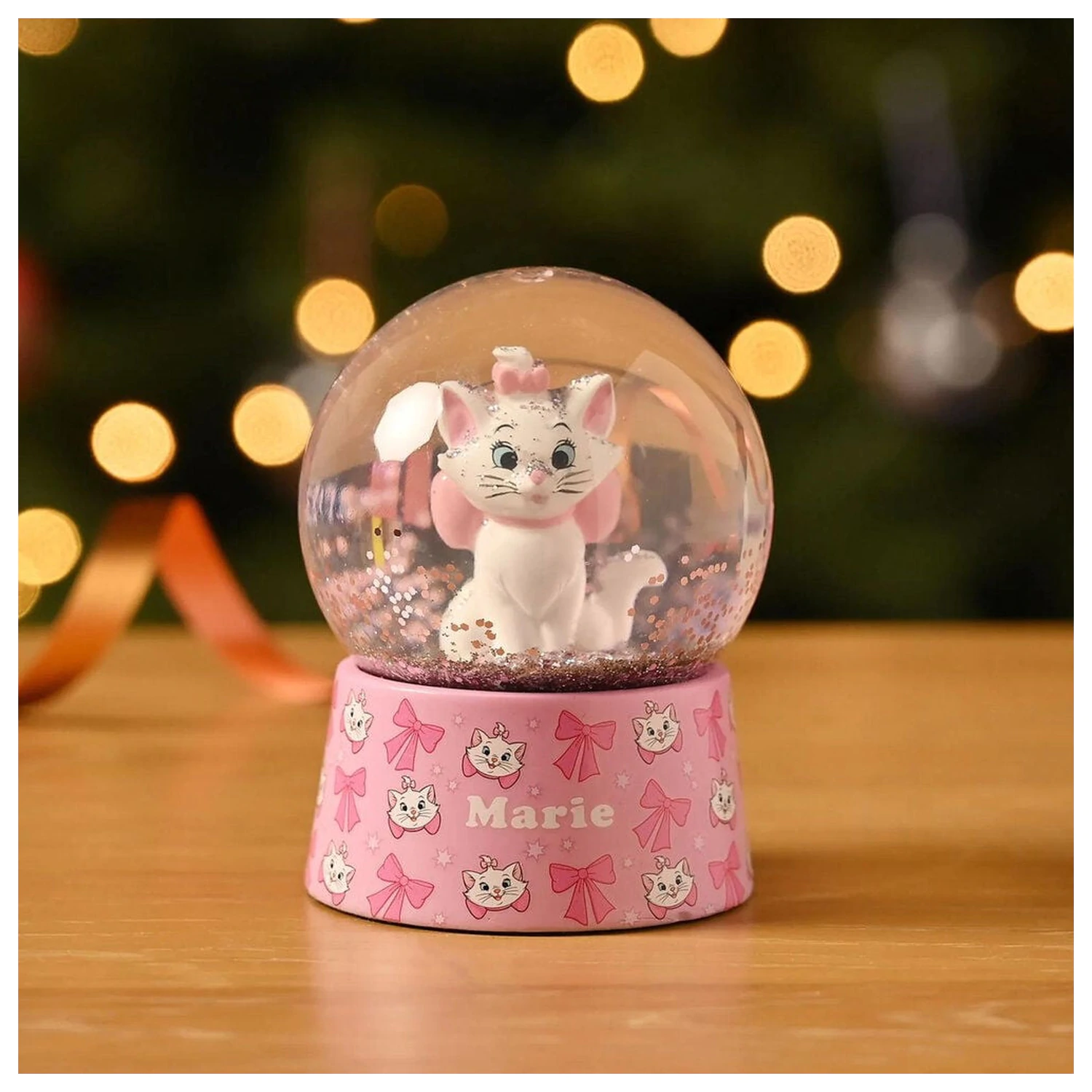 Disney Aristocats Marie snehová guľa produktová fotografia