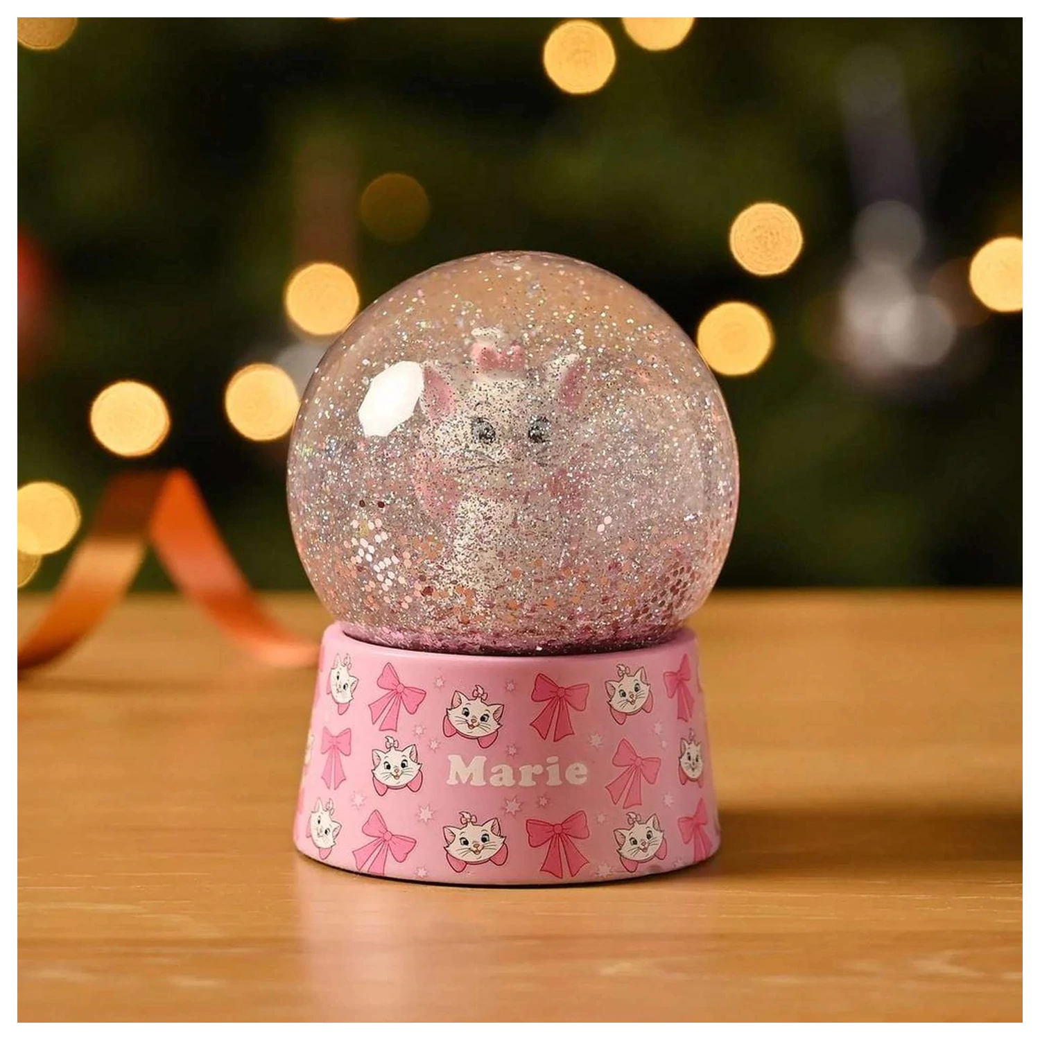 Disney Aristocats Marie snehová guľa produktová fotografia