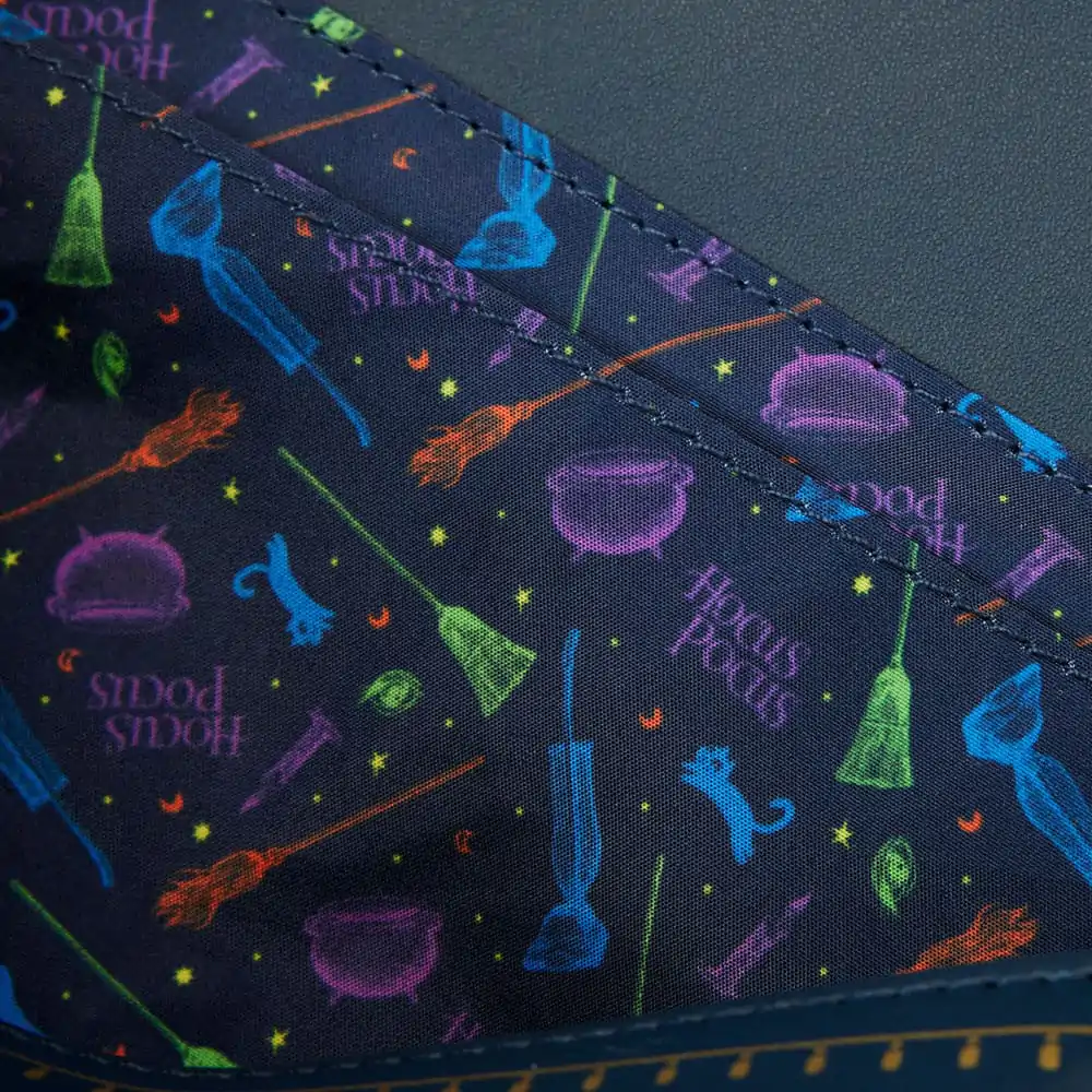 Disney by Loungefly Crossbody kabelka Hocus Pocus Book produktová fotografia