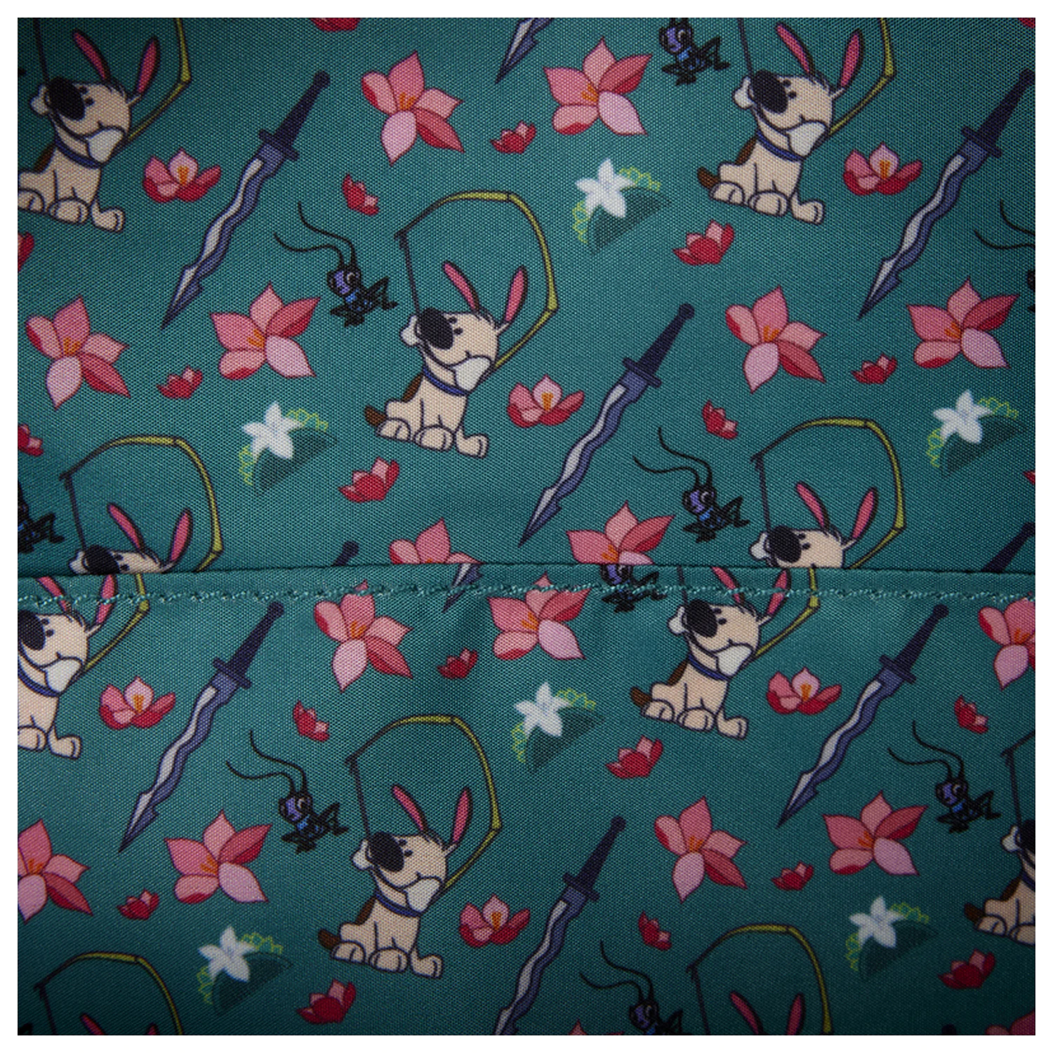 Disney Mulan Mini Batoh produktová fotografia