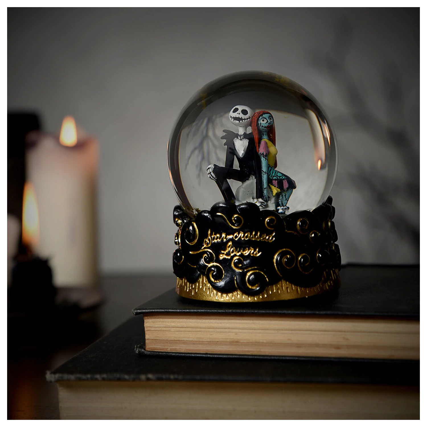 Disney Nightmare Before Christmas snehová guľa produktová fotografia