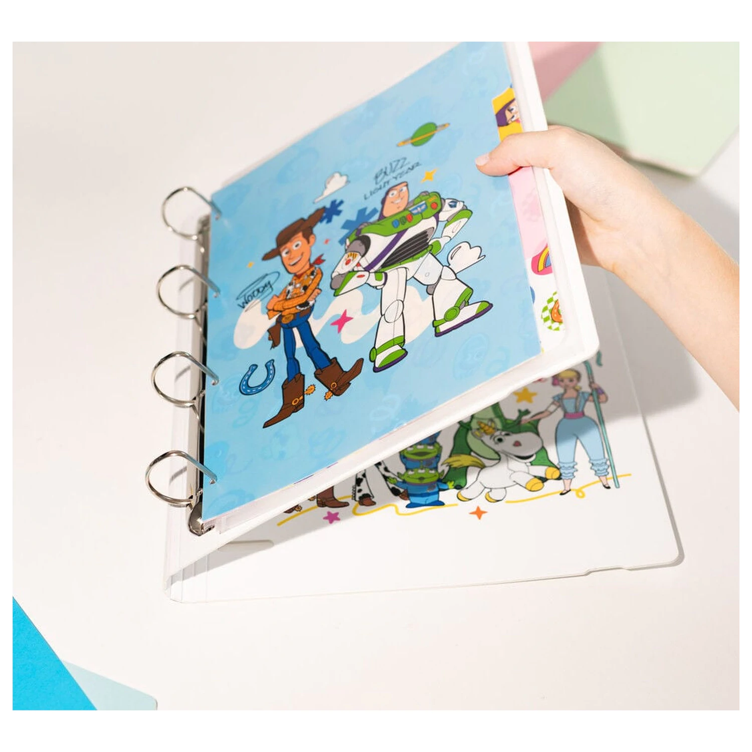 Disney Pixar Toy Story 4 krúžkový zakladač produktová fotografia