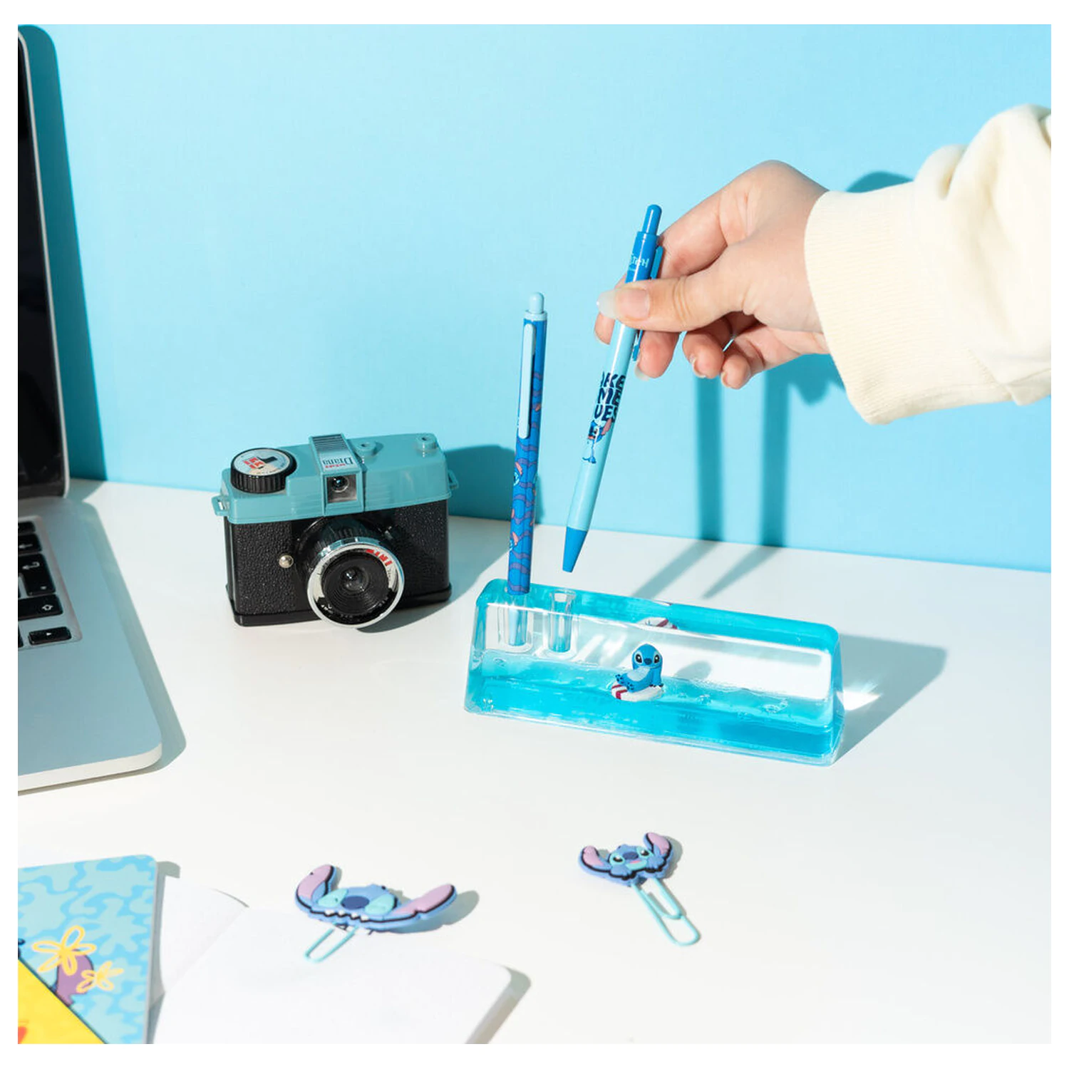 Disney Stitch sada ceruzky, pera a akrylového stojana produktová fotografia