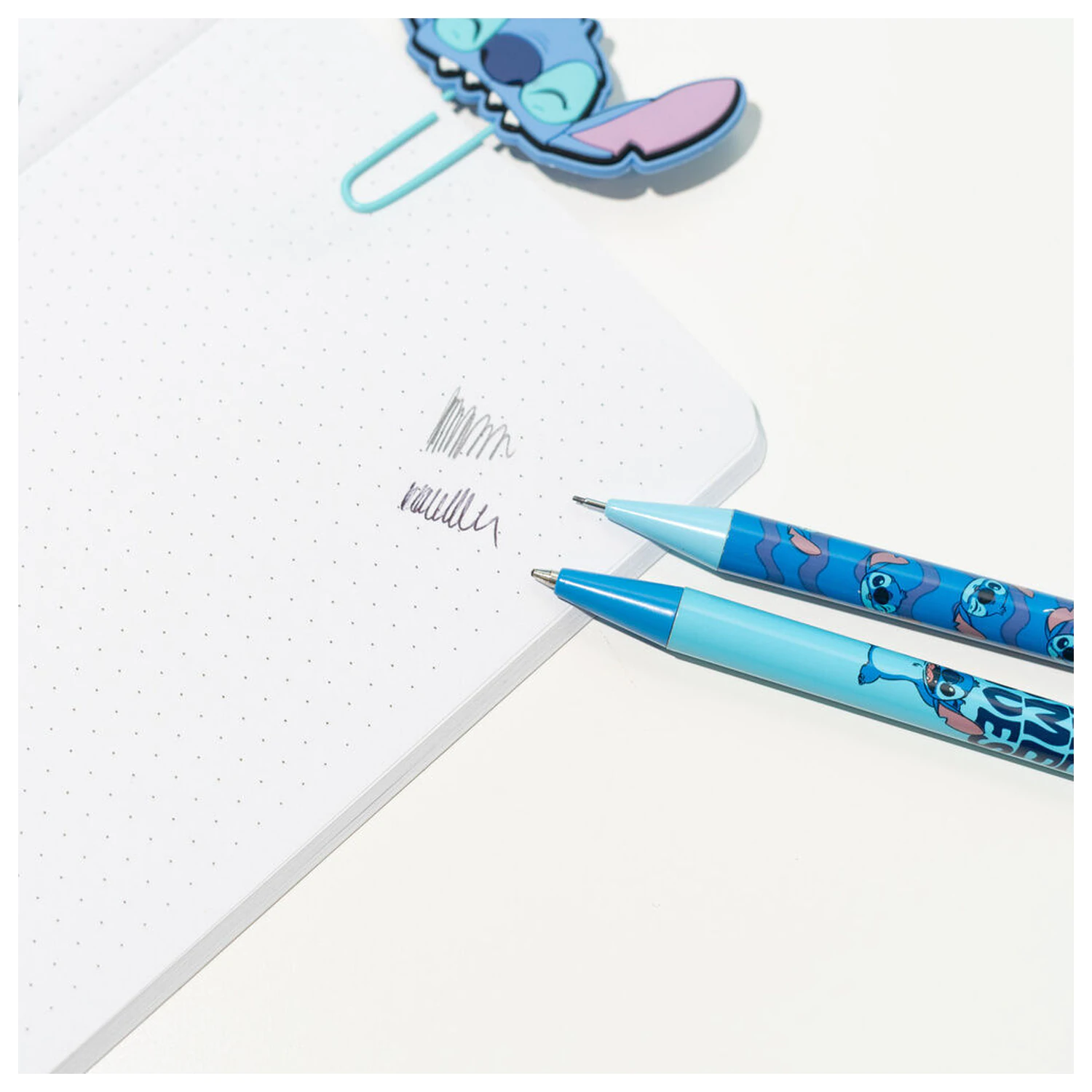 Disney Stitch sada ceruzky, pera a akrylového stojana produktová fotografia