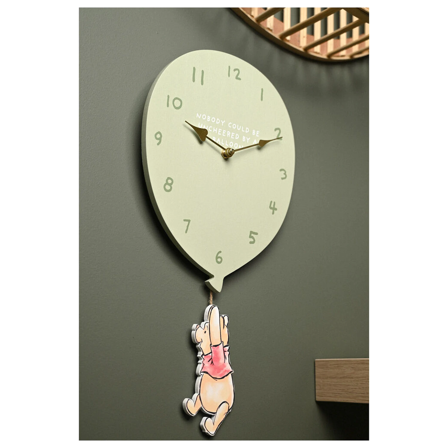 Disney Winnie The Pooh Balloon nástenné hodiny produktová fotografia