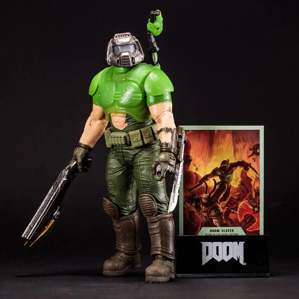 Akčná figúrka Doom Eternal Doom Slayer Classic (Glow In The Dark Edition) Gold Label 18 cm produktová fotografia