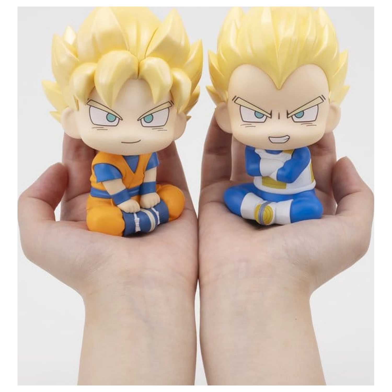 Dragon Ball DAIMA Look Up PVC figúrky 2-balenie Super Saiyan Son Goku (mini) & Super Saiyan Vegeta (mini) 11 cm (s darčekom) produktová fotografia
