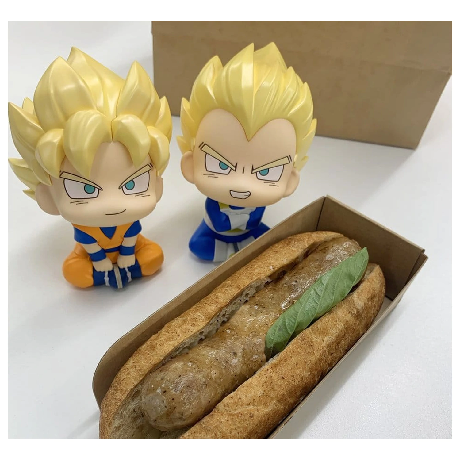 Dragon Ball DAIMA Look Up PVC figúrky 2-balenie Super Saiyan Son Goku (mini) & Super Saiyan Vegeta (mini) 11 cm (s darčekom) produktová fotografia