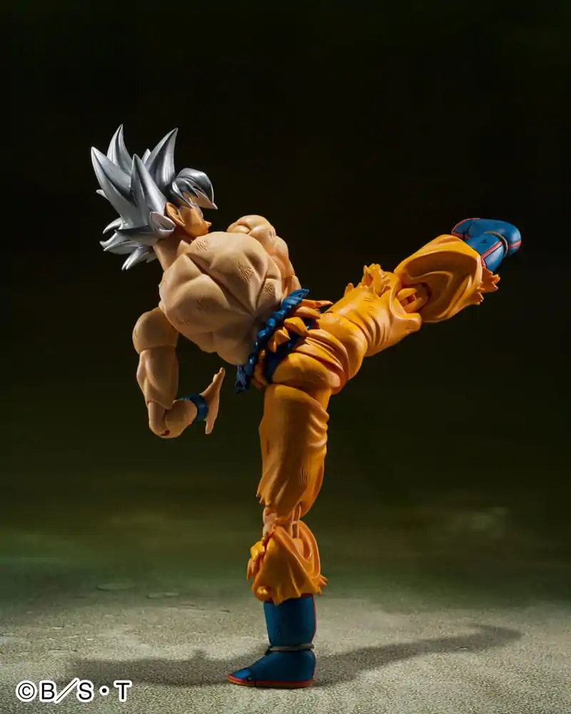 Dragon Ball Super S.H. Figuarts Akčná figúrka Son Goku Ultra Instinct Toyotarou Edition) 14 cm termékfotó