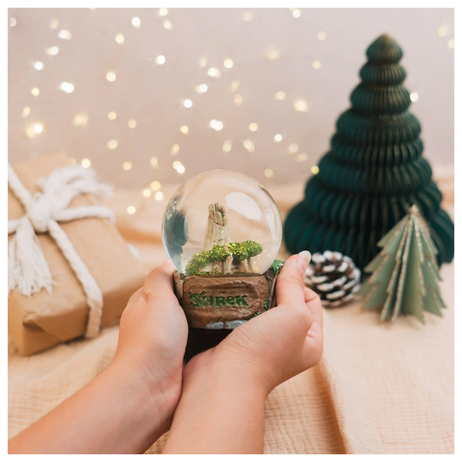 DreamWorks Shrek snehová guľa 10 cm produktová fotografia