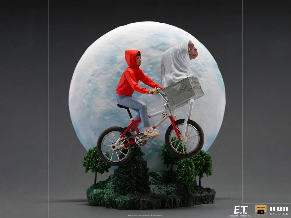 E.T. the Extra-Terrestrial Deluxe Art Scale Statue 1/10 E.T. & Elliot 27 cm Soška produktová fotografia