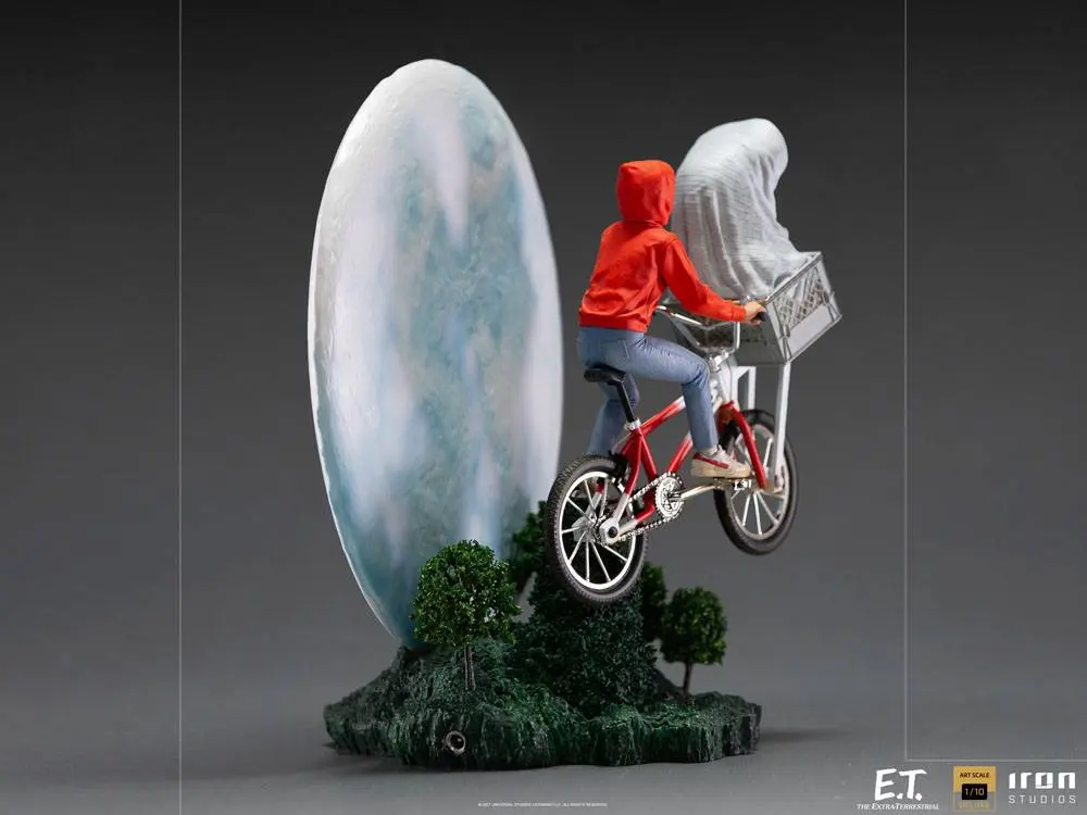 E.T. the Extra-Terrestrial Deluxe Art Scale Statue 1/10 E.T. & Elliot 27 cm Soška produktová fotografia