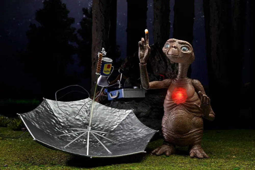 E.T. the Extra-Terrestrial Akčná figúrka Ultimate Deluxe E.T. 11 cm termékfotó