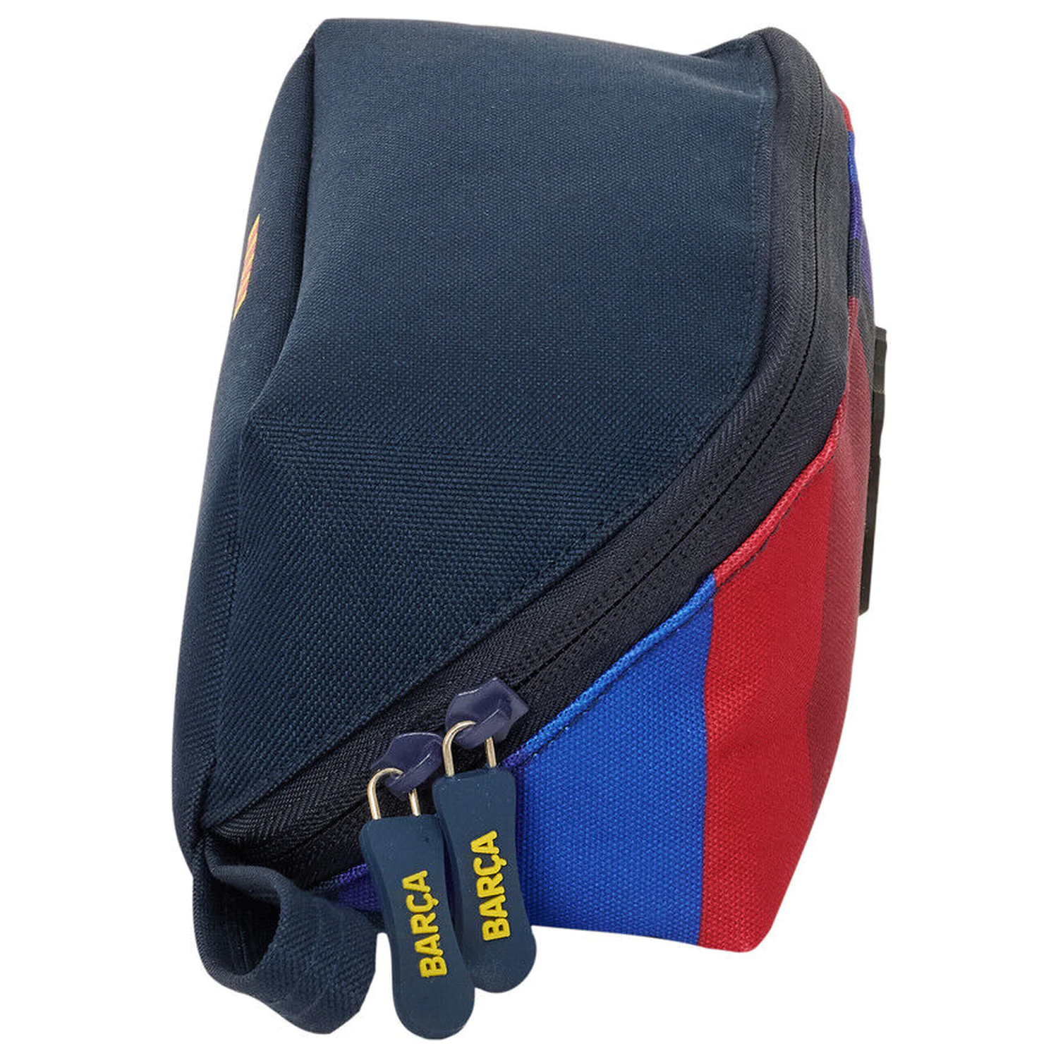 F.C. Barcelona 26/27 peračník produktová fotografia