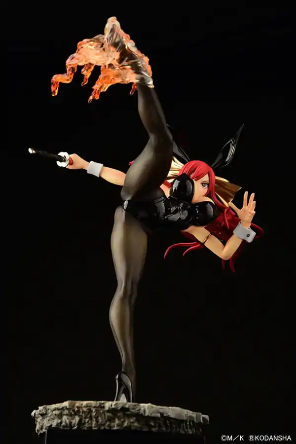Fairy Tail Socha 1/6 Erza Scarlet High Kick Black Bunny Ver. 37 cm produktová fotografia