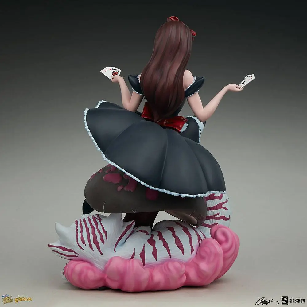 Fairytale Fantasies Collection Socha Alice in Wonderland Game of Hearts Edition 34 cm produktová fotografia