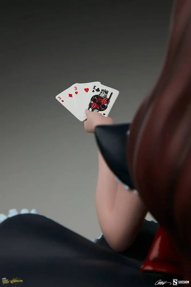 Fairytale Fantasies Collection Socha Alice in Wonderland Game of Hearts Edition 34 cm produktová fotografia