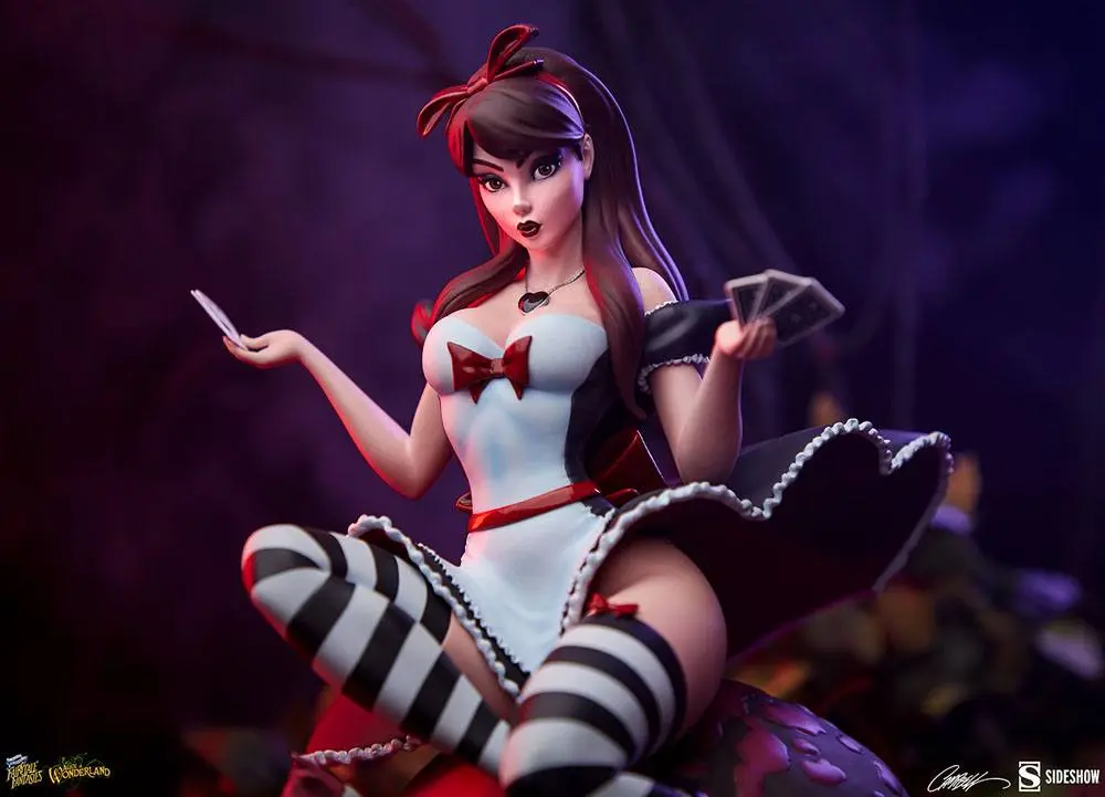 Fairytale Fantasies Collection Socha Alice in Wonderland Game of Hearts Edition 34 cm produktová fotografia