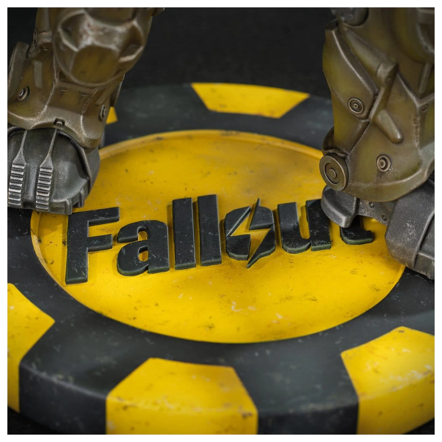 Fallout (Amazon) PVC figúrka NCR Power Armor 25 cm produktová fotografia