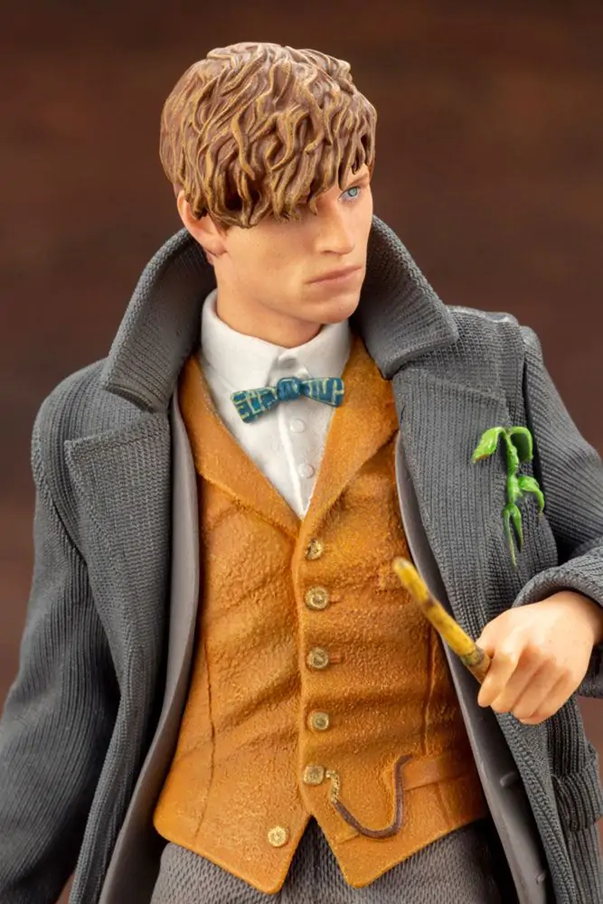 Fantastické zvery 2 ARTFX+ PVC Socha 1/10 Newt Scamander 18 cm produktová fotografia