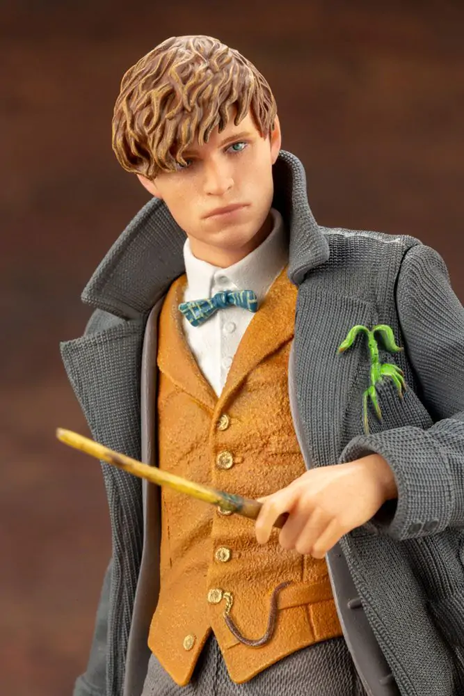 Fantastické zvery 2 ARTFX+ PVC Socha 1/10 Newt Scamander 18 cm produktová fotografia