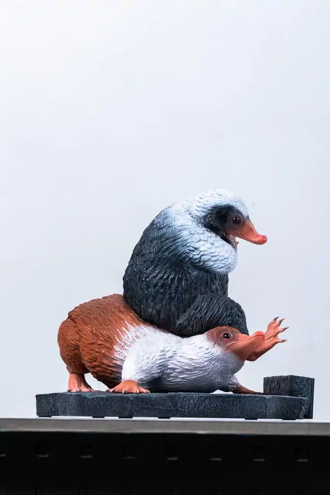 Fantastic Beasts Life-Size Statue Niffler 2 22 cm termékfotó