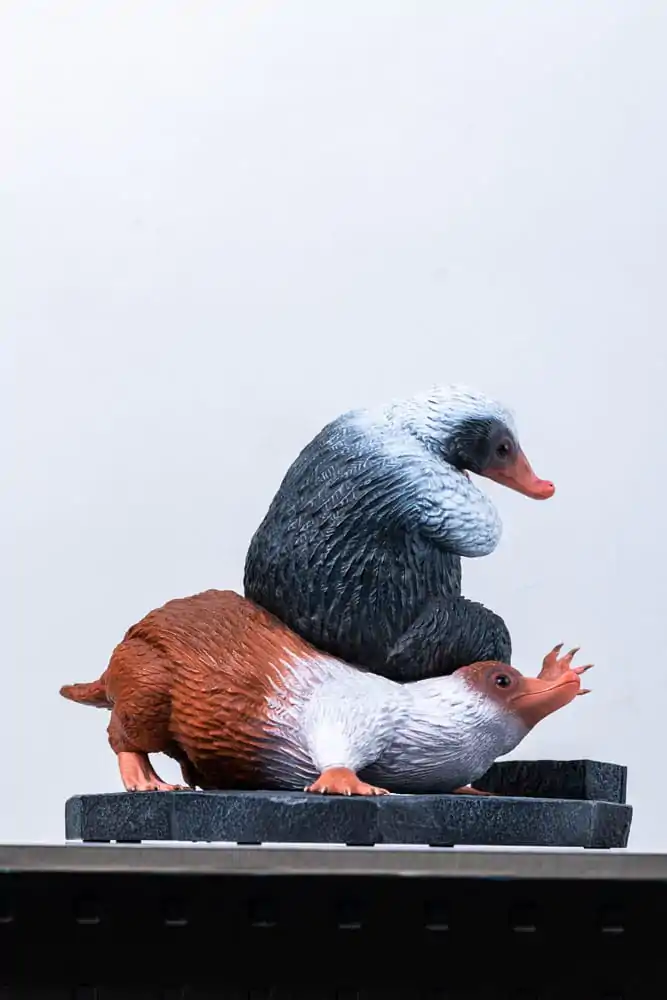 Fantastic Beasts Life-Size Statue Niffler 2 22 cm termékfotó