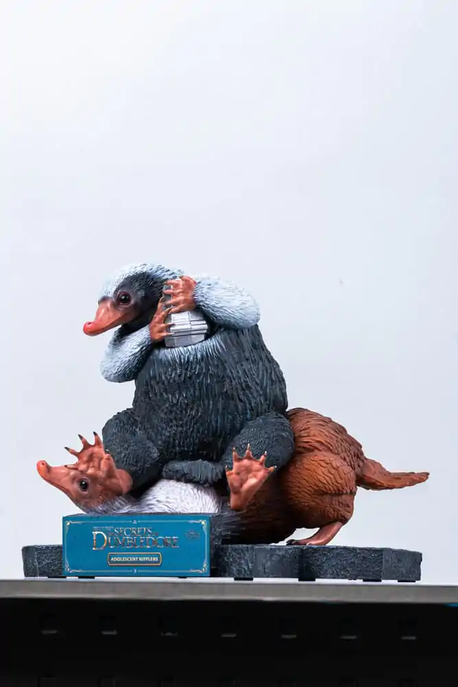 Fantastic Beasts Life-Size Statue Niffler 2 22 cm termékfotó