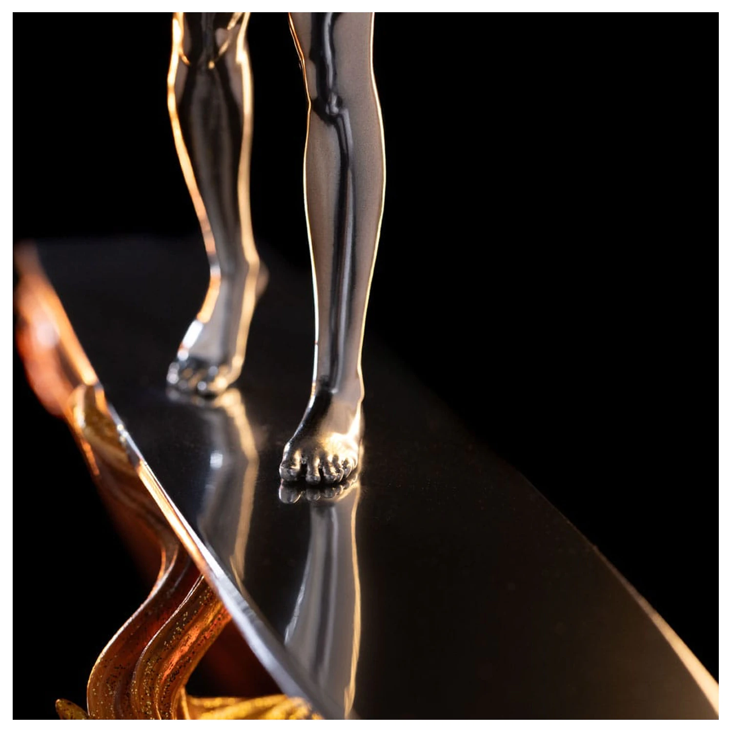 Fantastic Four Art Scale socha 1/10 Silver Surfer 27 cm produktová fotografia