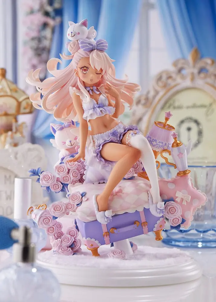 Fate/Kaleid Liner Prisma Illya: Prisma Phantasm PVC Socha 1/7 Chloe von Einzbern loungewear Ver. 22 cm produktová fotografia