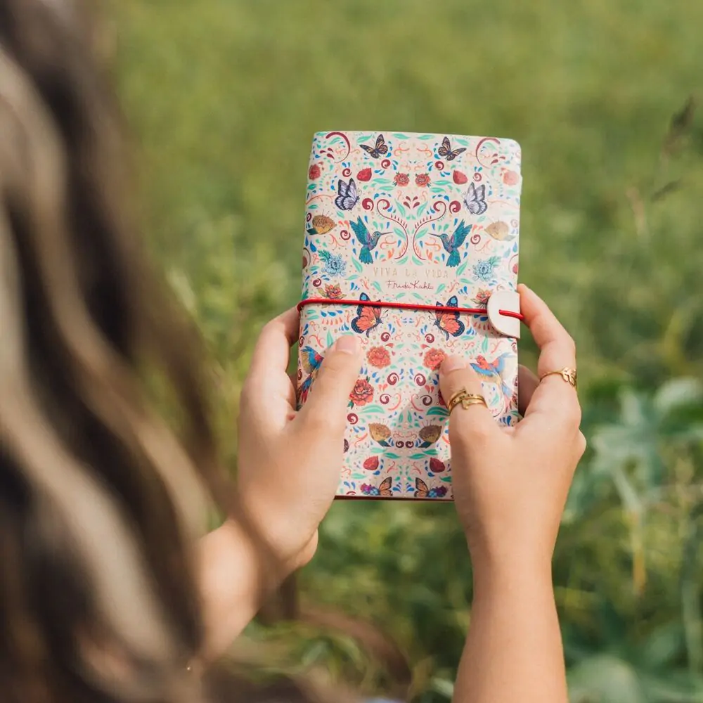 Cestovný zápisník Frida Kahlo produktová fotografia