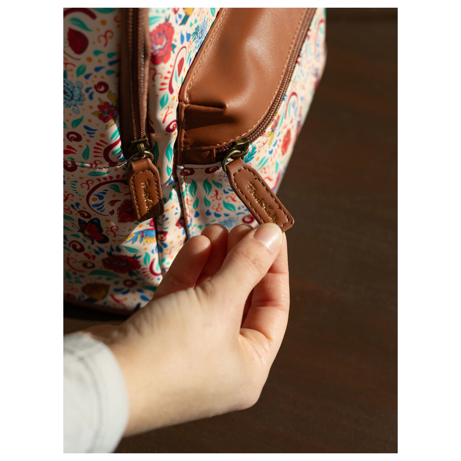 Frida Kahlo Long Live Life ruksak 27 cm produktová fotografia