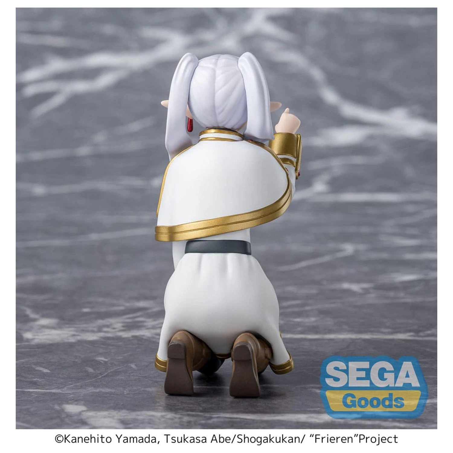 Frieren: Beyond Journey's End PM Perching PVC socha Frieren Poking Something 10 cm produktová fotografia