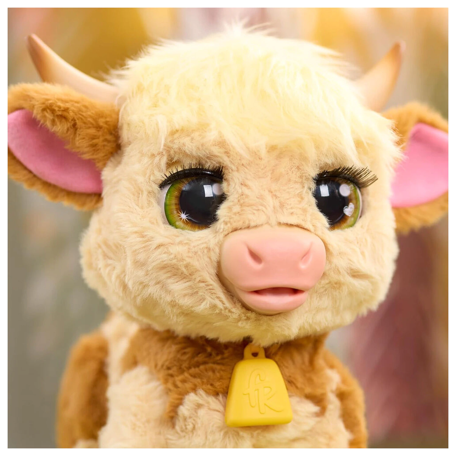 FurReal Maggie the Cow interaktívna plyšová hračka produktová fotografia