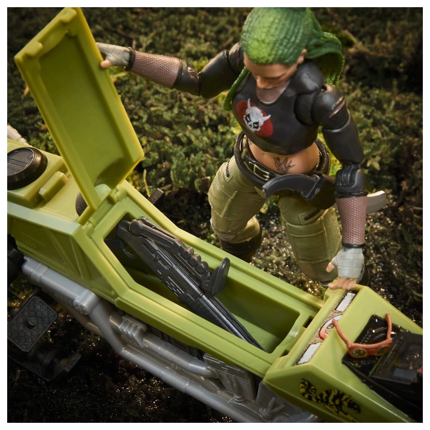 G.I. Joe Classified Series Akčná figúrka a súprava vozidla #194 Zanya a Dreadnok Chameleon (Swamp Skier) 15 cm produktová fotografia