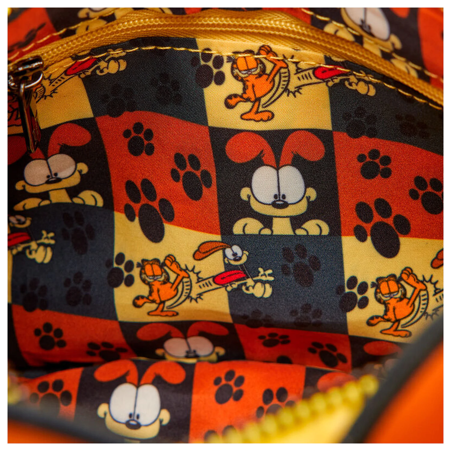 Loungefly Garfield Odie taška produktová fotografia