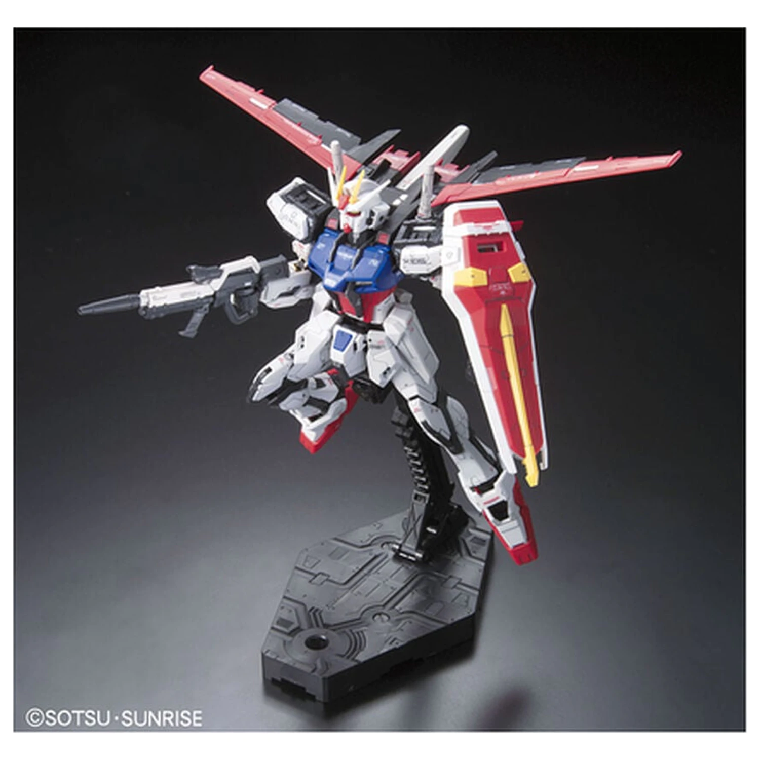 GAT-X105+AQM/E-X01 Aile Strike Gundam Súprava modelov RG 1/144 produktová fotografia