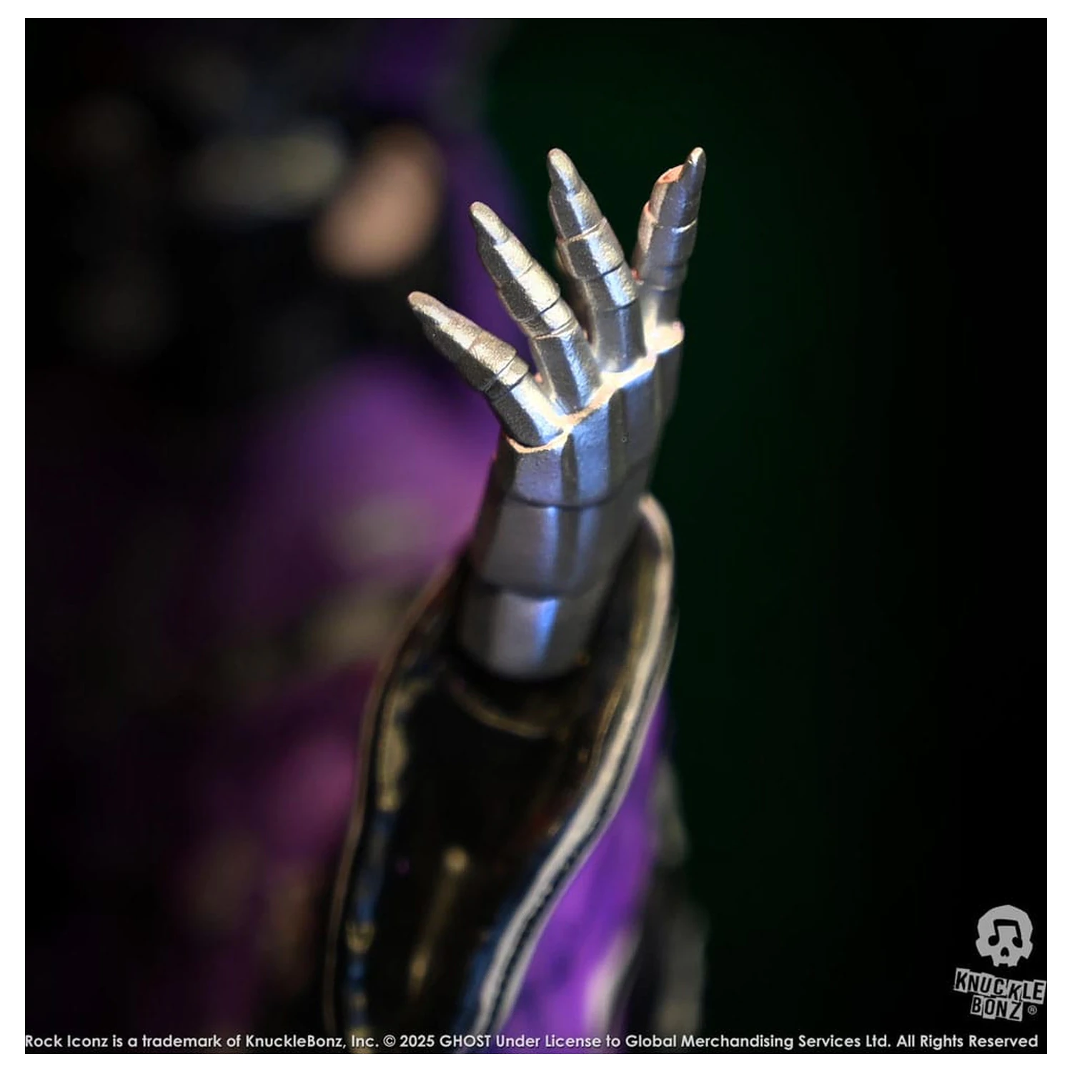 Ghost Rock Iconz Socha Papa V Perpetua Purple Robes 22 cm produktová fotografia