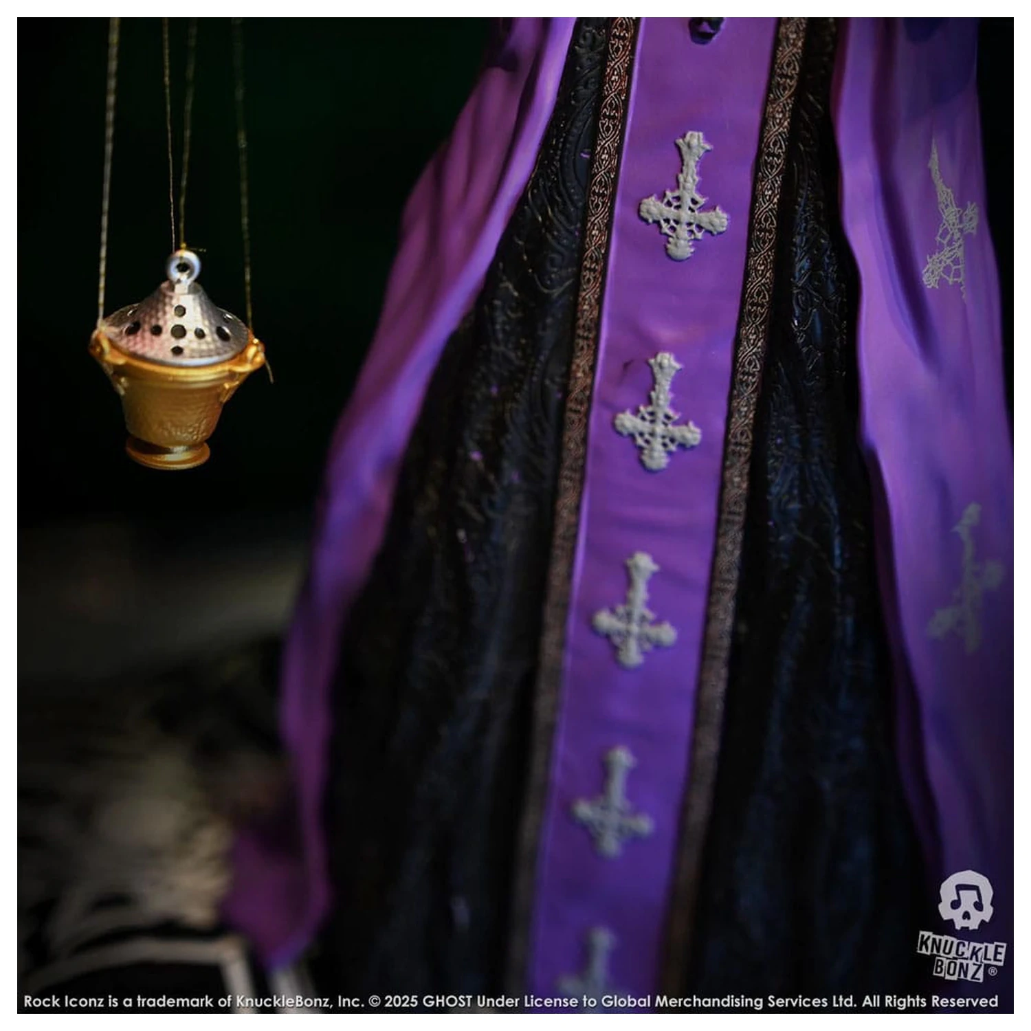 Ghost Rock Iconz Socha Papa V Perpetua Purple Robes 22 cm produktová fotografia