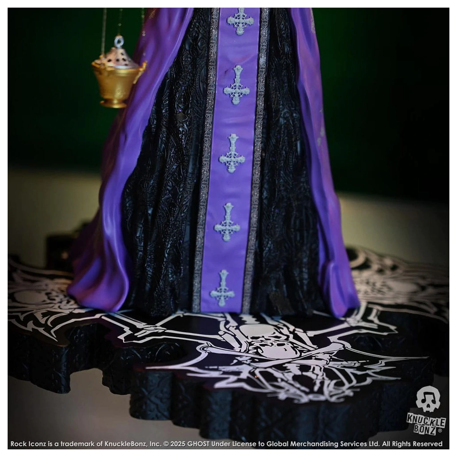 Ghost Rock Iconz Socha Papa V Perpetua Purple Robes 22 cm produktová fotografia