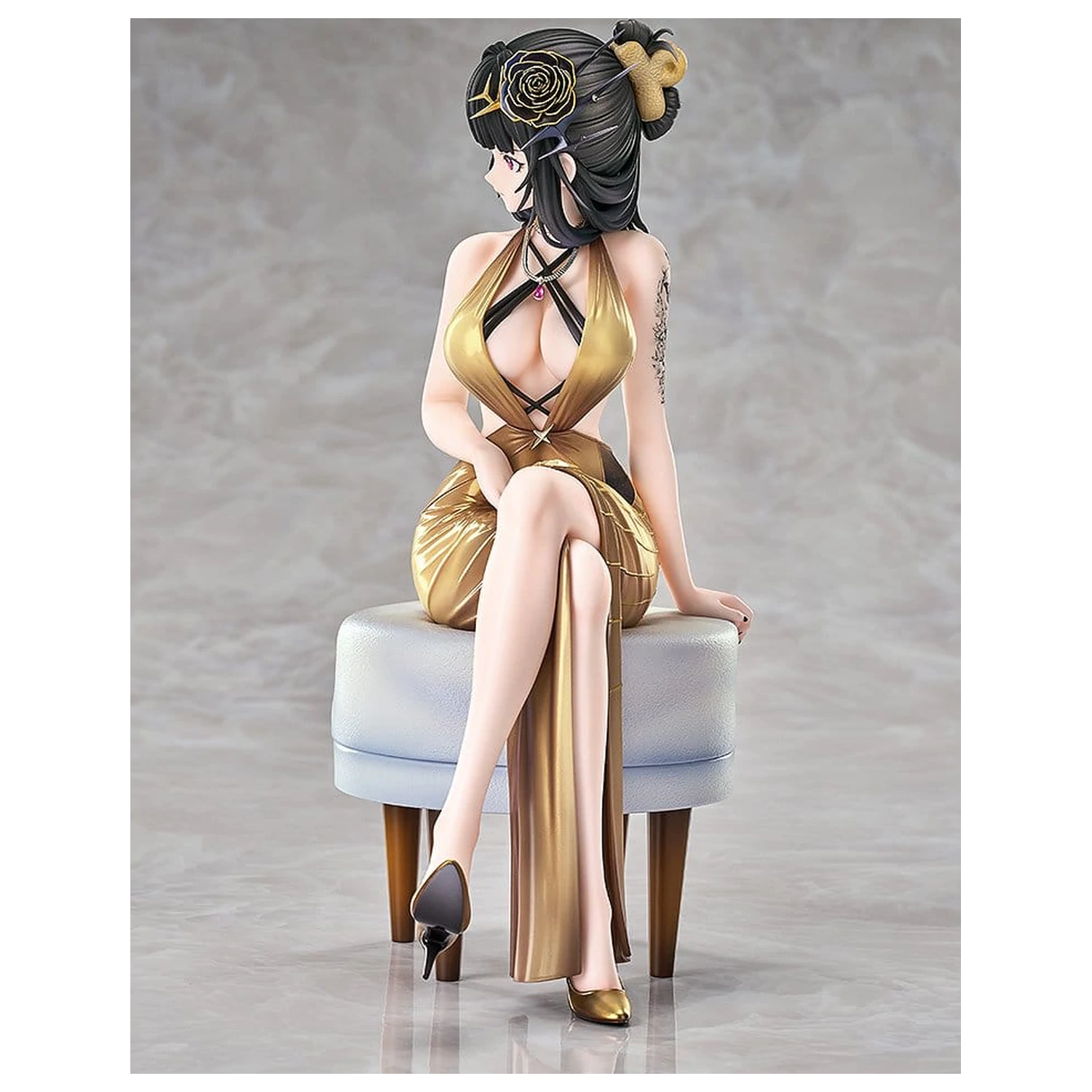 Goddess of Victory: Nikke PVC socha 1/7 D: Killer Wife - Secret Party Cleaner 21 cm produktová fotografia