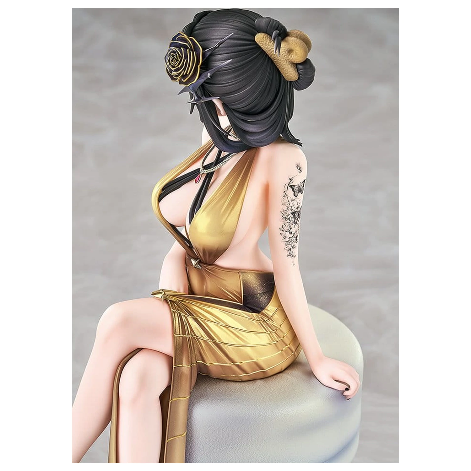 Goddess of Victory: Nikke PVC socha 1/7 D: Killer Wife - Secret Party Cleaner 21 cm produktová fotografia