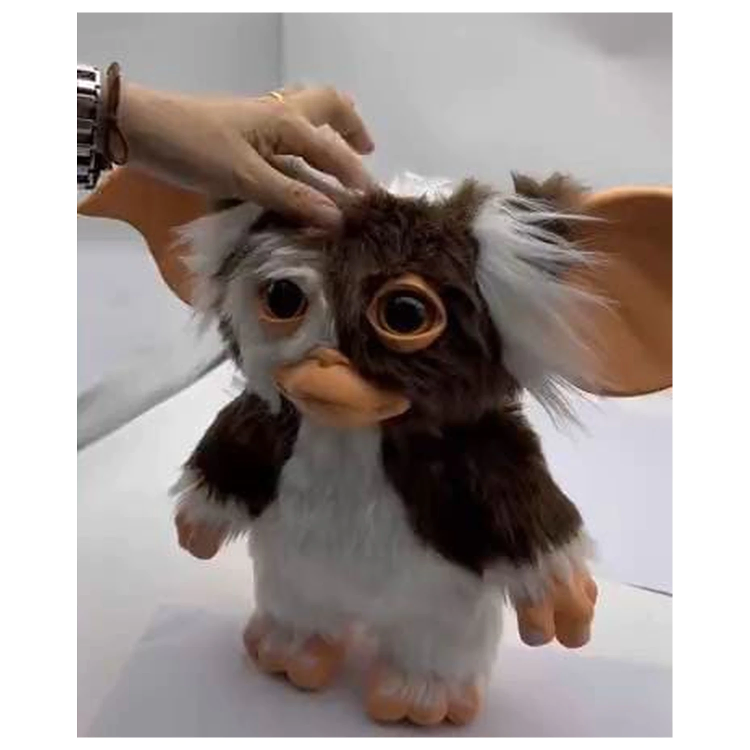 Gremlins Life-Size Plyšová figúrka so zvukom Gizmo 25 cm produktová fotografia