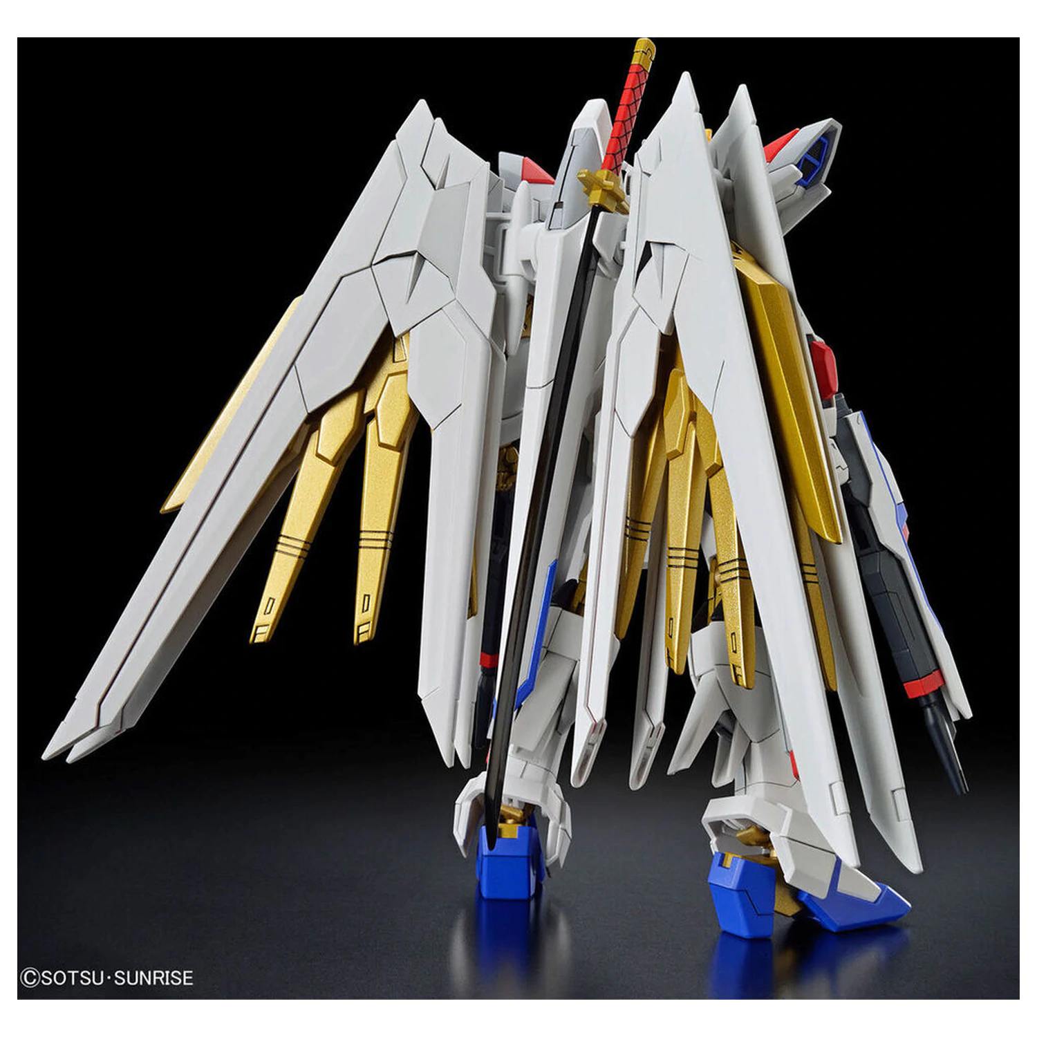 Modelársky kit HGCE 1/144 Mighty Strike Freedom Gundam produktová fotografia