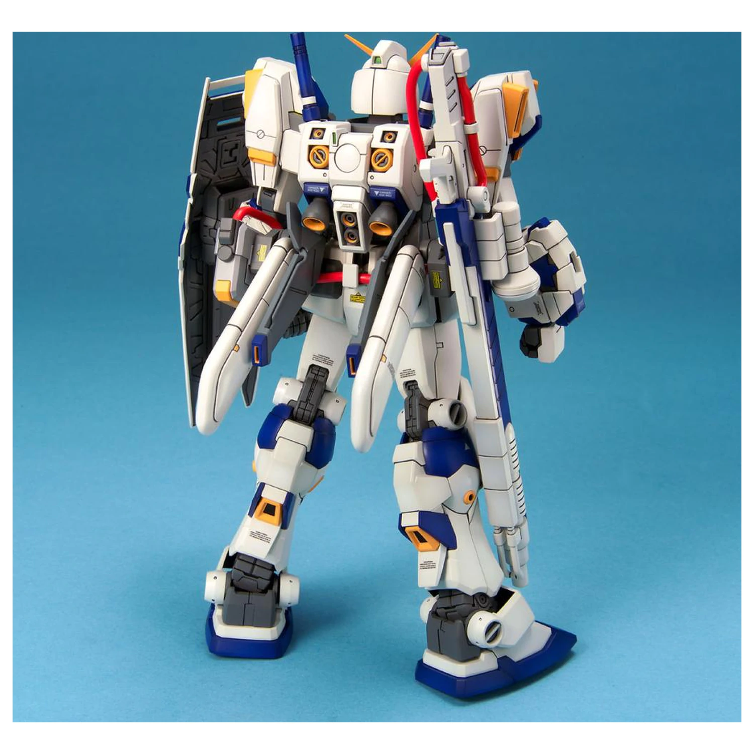 GUNDAM MG 1/100 RX-78-4 Gundam Modelárska súprava produktová fotografia