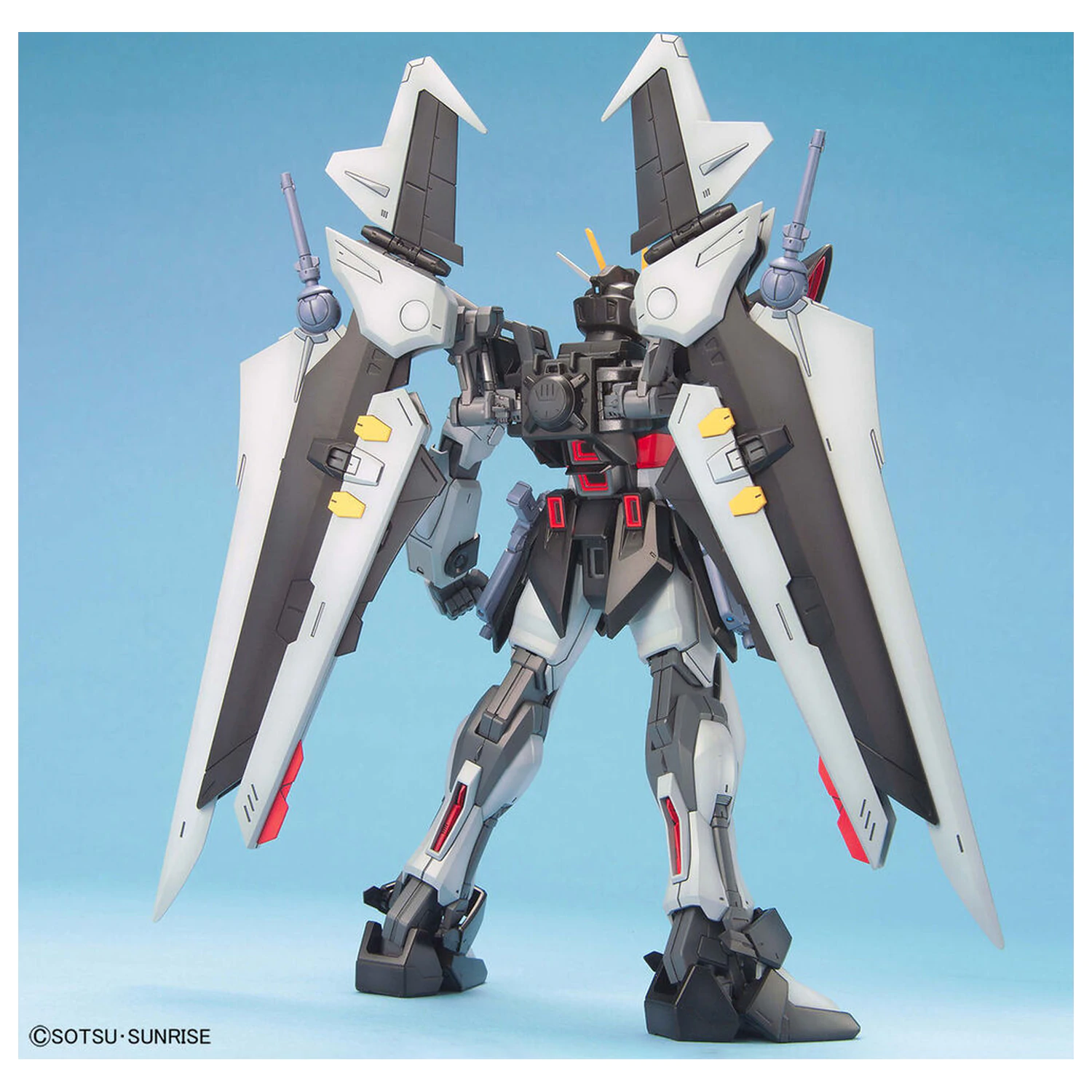 Model Kit MG 1/100 Strike Noir Gundam produktová fotografia