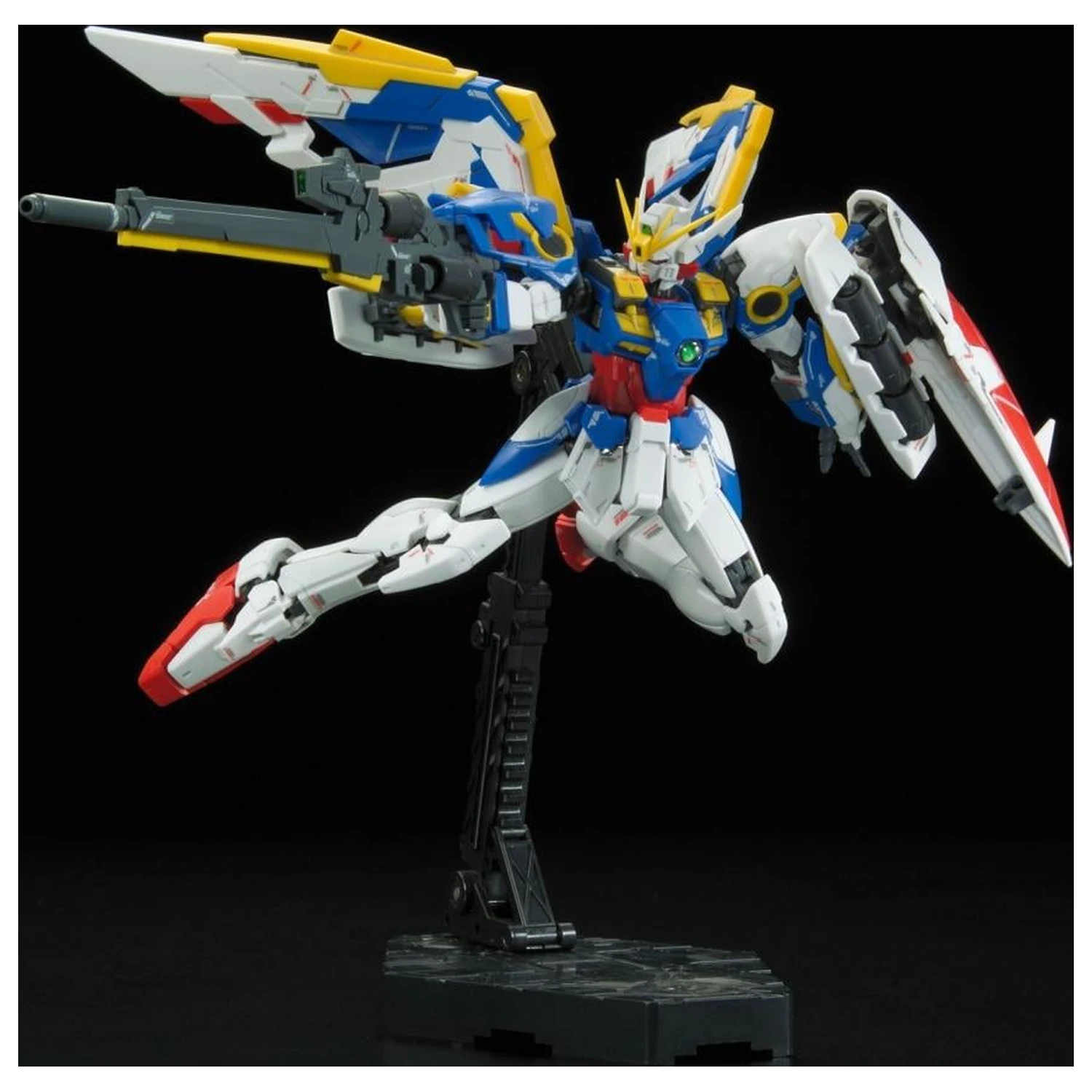 Gundam RG 1/144 XXXG-01W Wing Gundam EW Súprava modelu 13 cm produktová fotografia
