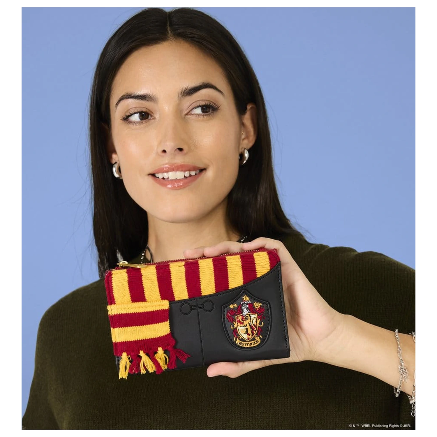 Harry Potter by Loungefly Peňaženka Gryffindor Uniform produktová fotografia